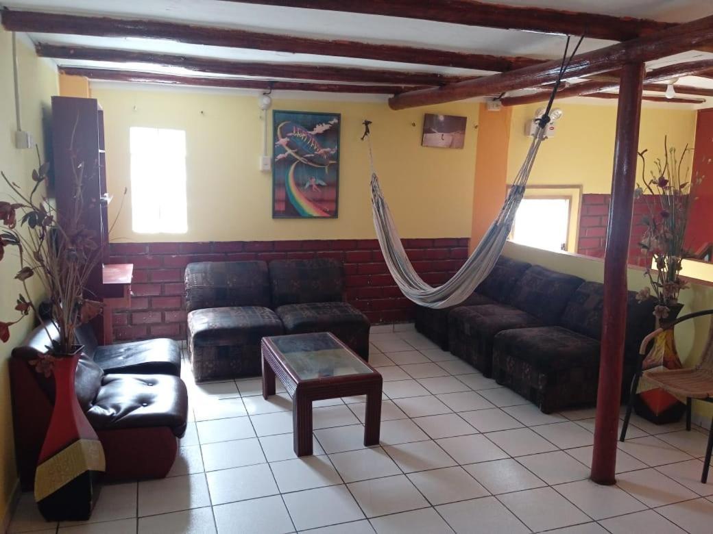 Andes Hostel Уарас Экстерьер фото